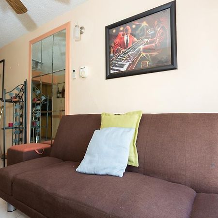 Cozy Accommodations Κίνγκστον Εξωτερικό φωτογραφία