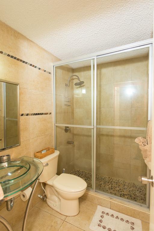 Cozy Accommodations Κίνγκστον Εξωτερικό φωτογραφία